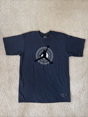 NWT Jordan Crewneck T
